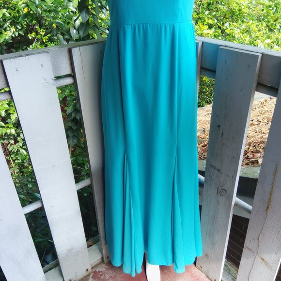 Vera Wang Evening Formal Dress - Picture 4 of 7